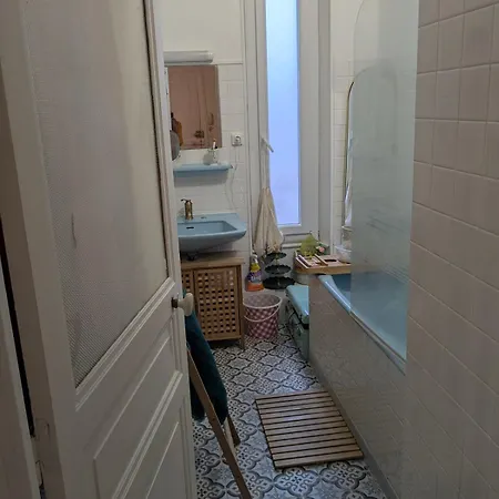 Lägenhet Grand F3 Ferrand Centre Et Garage Salins