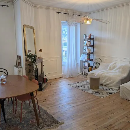 דירה Grand F3 Ferrand Centre Et Garage Salins קלרמונט-פרנד