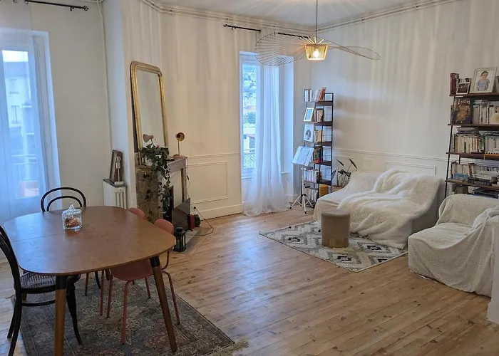 Apartment Grand F3 Ferrand Centre Et Garage Salins Clermont-Ferrand